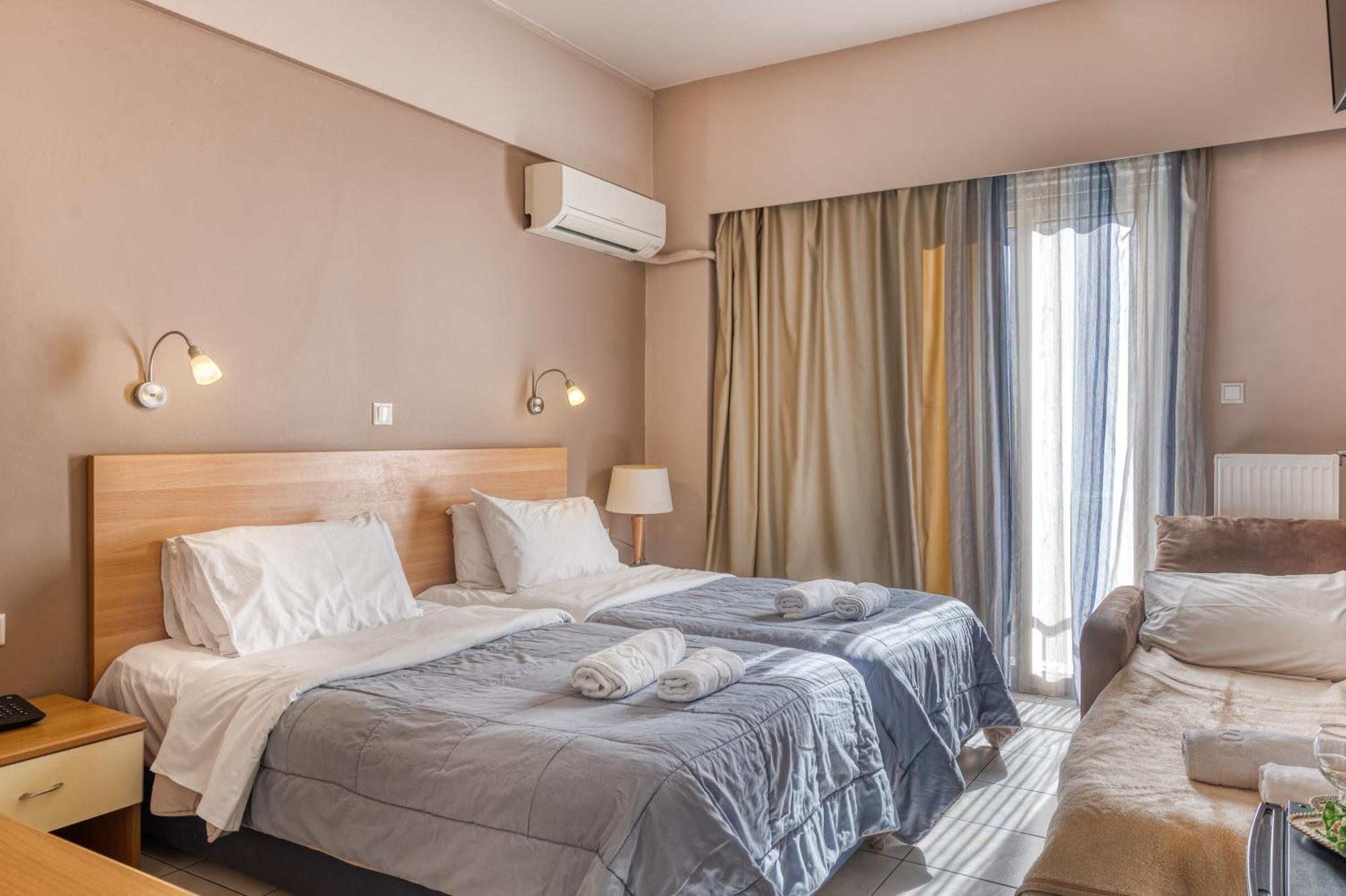 Hotel Diros 3*